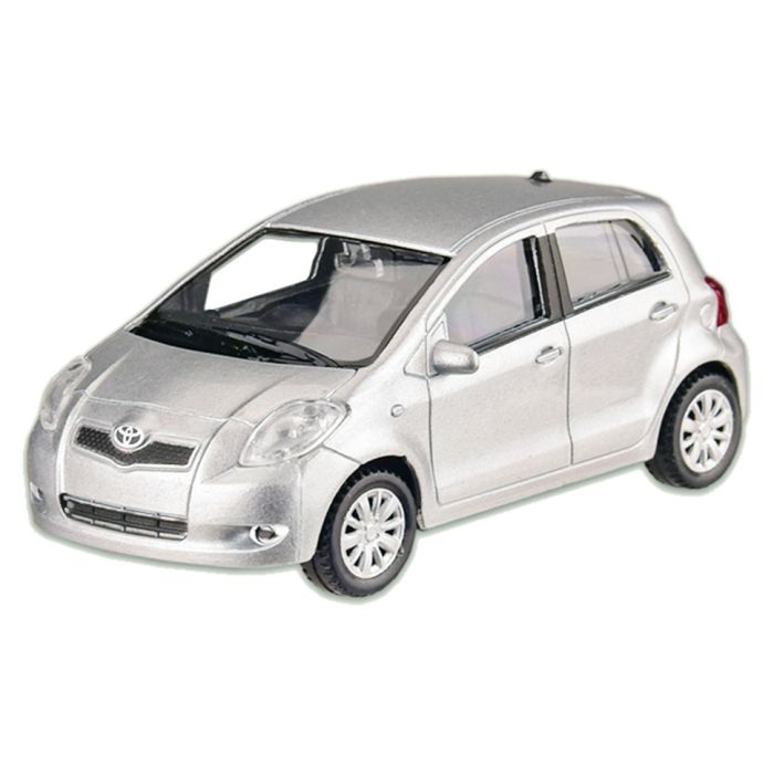 Машина металлическая TOYOTA YARIS "WELLY" 44003CW масштаб 1:43 (Серебряный)