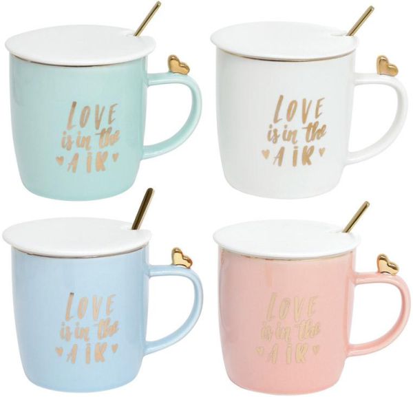 Кружка фарфоровая "Love is in the air" 375мл с крышкой и ложечкой