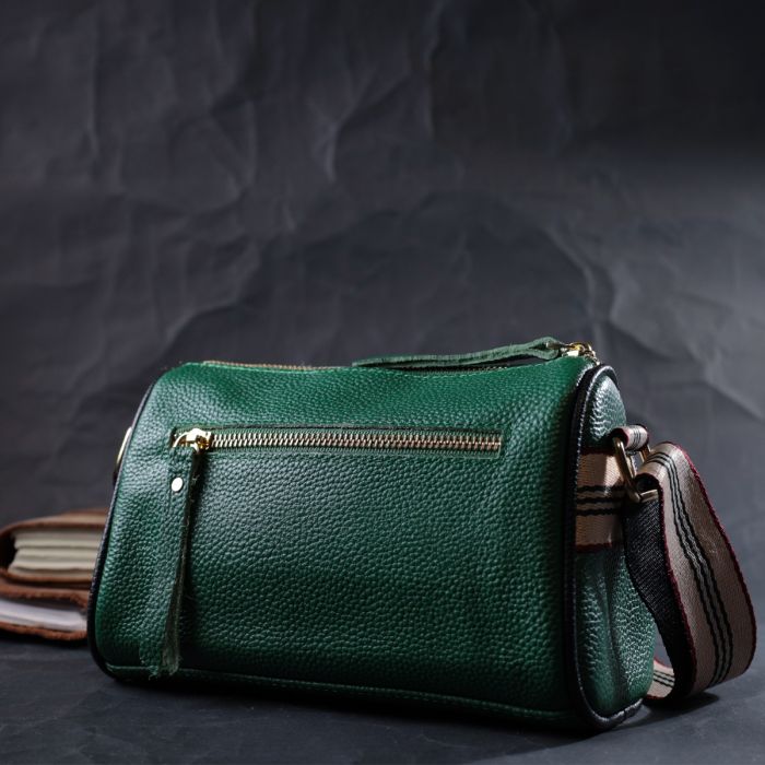 Женская сумка с оригинальным украшением из натуральной кожи Vintage 22261 Зеленая